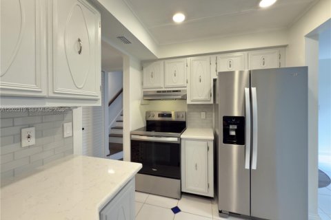 Condo in Palm Beach Gardens, Florida, 2 bedrooms № 2067968 - photo 6