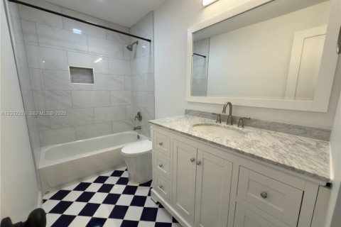 Condo in Palm Beach Gardens, Florida, 2 bedrooms № 2067968 - photo 12