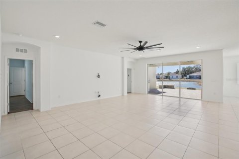 House in San Antonio, Florida 4 bedrooms, 234.86 sq.m. № 2288085 - photo 9