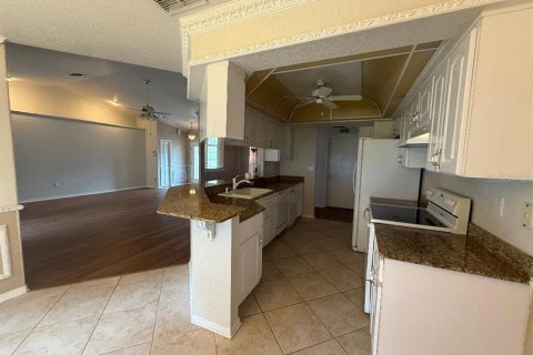 Casa en alquiler en Spring Hill, Florida, 3 dormitorios, 168.06 m2 № 1796550 - foto 18