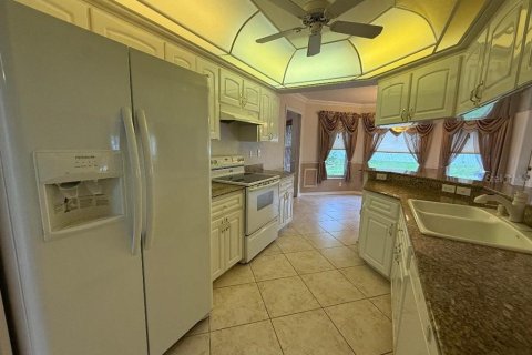 Casa en alquiler en Spring Hill, Florida, 3 dormitorios, 168.06 m2 № 1796550 - foto 24