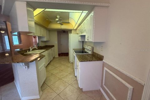 Casa en alquiler en Spring Hill, Florida, 3 dormitorios, 168.06 m2 № 1796550 - foto 20