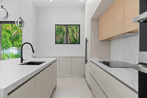 Touwnhouse à vendre à Fort Lauderdale, Floride: 3 chambres, 90.58 m2 № 1892864 - photo 11