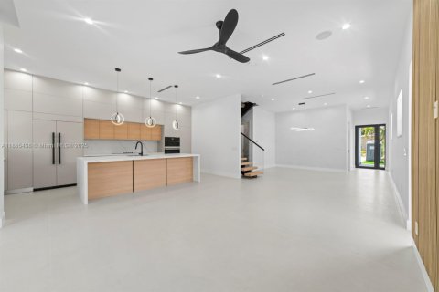 Touwnhouse à vendre à Fort Lauderdale, Floride: 3 chambres, 90.58 m2 № 1892864 - photo 13