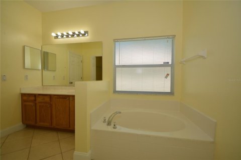 Villa ou maison à louer à Palm Coast, Floride: 3 chambres, 171.5 m2 № 2427467 - photo 16