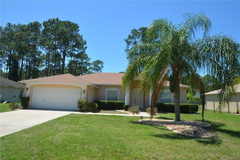 Villa ou maison à Palm Coast, Floride 3 chambres, 171.5 m2 № 2427467