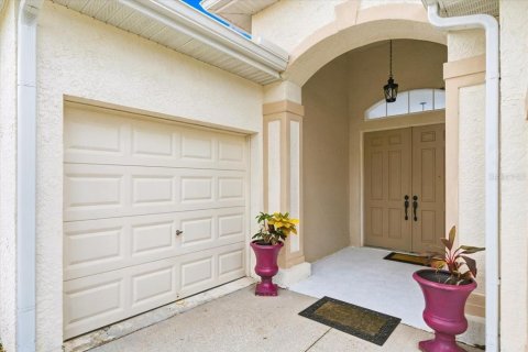 House in Dade City, Florida 3 bedrooms, 195.37 sq.m. № 2409885 - photo 4