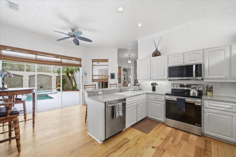 House in Dade City, Florida 3 bedrooms, 195.37 sq.m. № 2409885 - photo 26