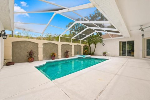 House in Dade City, Florida 3 bedrooms, 195.37 sq.m. № 2409885 - photo 6
