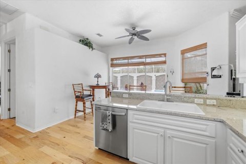 House in Dade City, Florida 3 bedrooms, 195.37 sq.m. № 2409885 - photo 28