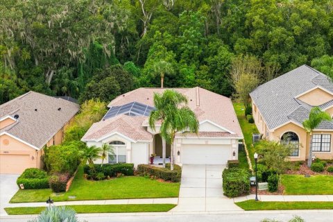 House in Dade City, Florida 3 bedrooms, 195.37 sq.m. № 2409885 - photo 2