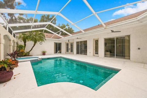 House in Dade City, Florida 3 bedrooms, 195.37 sq.m. № 2409885 - photo 7