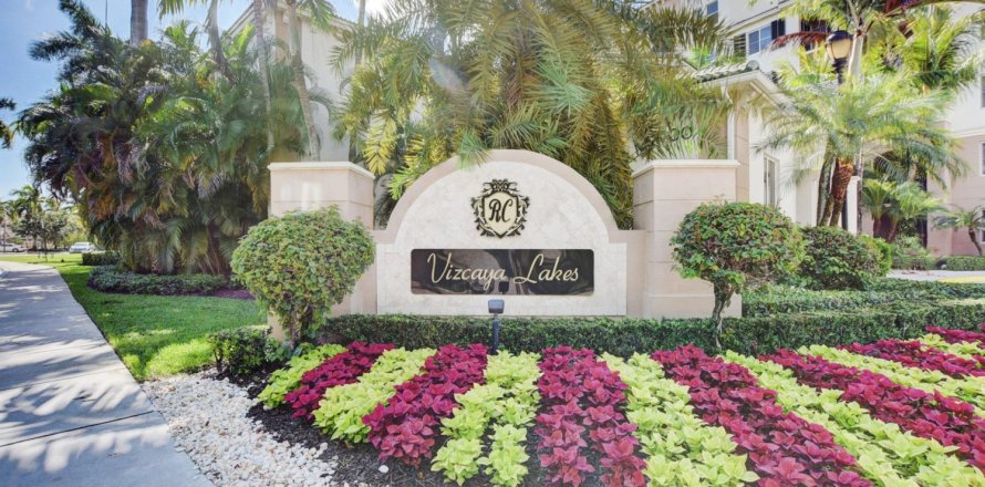 Condo in Boynton Beach, Florida, 3 bedrooms № 1057054