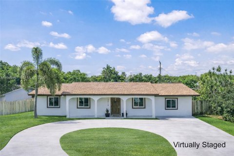 Купить виллу или дом в Майами, Флорида 5 спален, 167.41м2, № 2005590 - фото 2