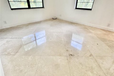 Condo in Pompano Beach, Florida, 2 bedrooms  № 1735982 - photo 12
