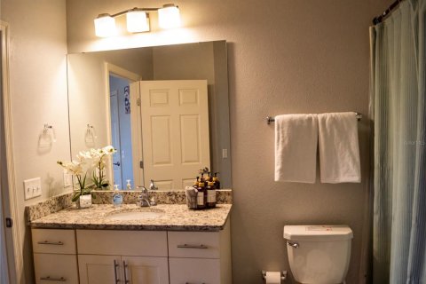 Touwnhouse à vendre à Kissimmee, Floride: 4 chambres, 157.38 m2 № 2416513 - photo 7