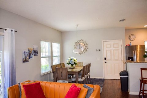 Touwnhouse à vendre à Kissimmee, Floride: 4 chambres, 157.38 m2 № 2416513 - photo 19