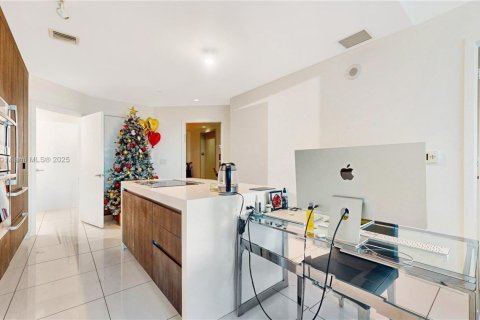 Купить кондоминиум в Майами, Флорида 3 спальни, 139.17м2, № 1975534 - фото 6