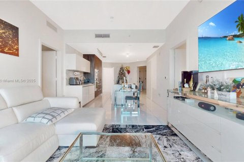 Купить кондоминиум в Майами, Флорида 3 спальни, 139.17м2, № 1975534 - фото 11