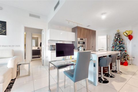 Купить кондоминиум в Майами, Флорида 3 спальни, 139.17м2, № 1975534 - фото 8