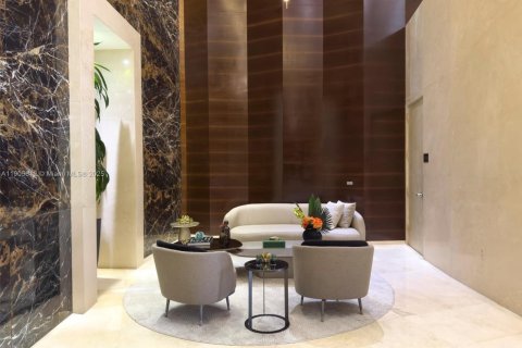 Condo in Sunny Isles Beach, Florida, 2 bedrooms  № 2081977 - photo 8