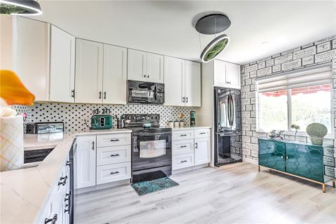 Condominio en venta en Bradenton, Florida, 2 dormitorios, 124.58 m2 № 1858328 - foto 11