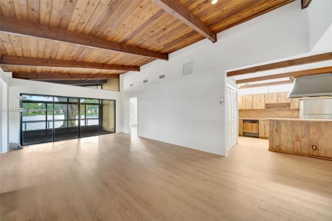 Casa en venta en Hollywood, Florida, 2 dormitorios, 139.35 m2 № 1951670 - foto 6