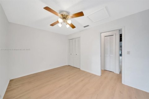 Casa en venta en Hollywood, Florida, 2 dormitorios, 139.35 m2 № 1951670 - foto 23