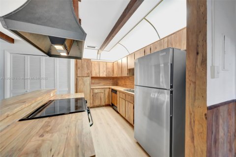 Casa en venta en Hollywood, Florida, 2 dormitorios, 139.35 m2 № 1951670 - foto 15