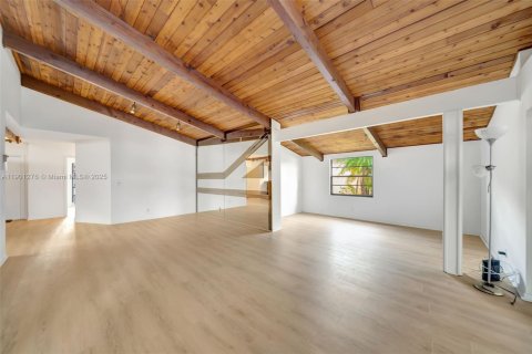 Casa en venta en Hollywood, Florida, 2 dormitorios, 139.35 m2 № 1951670 - foto 5