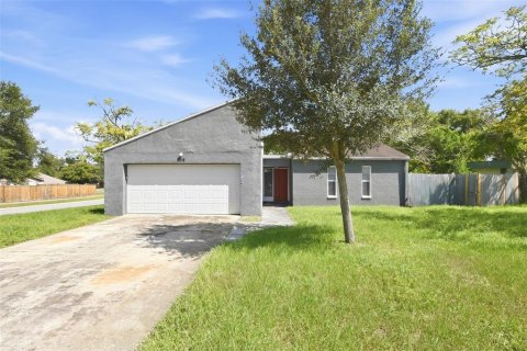 Villa ou maison à Winter Springs, Floride 3 chambres, 121.24 m2 № 2413931