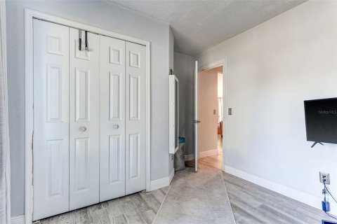 Casa en venta en Kissimmee, Florida, 4 dormitorios, 136.01 m2 № 2259576 - foto 29