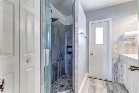 Casa en venta en Kissimmee, Florida, 4 dormitorios, 136.01 m2 № 2259576 - foto 22