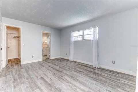 Casa en venta en Kissimmee, Florida, 4 dormitorios, 136.01 m2 № 2259576 - foto 19