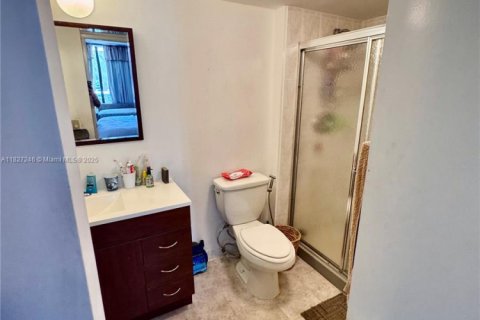 Copropriété à louer à Aventura, Floride: 2 chambres, 93.37 m2 № 1977236 - photo 18