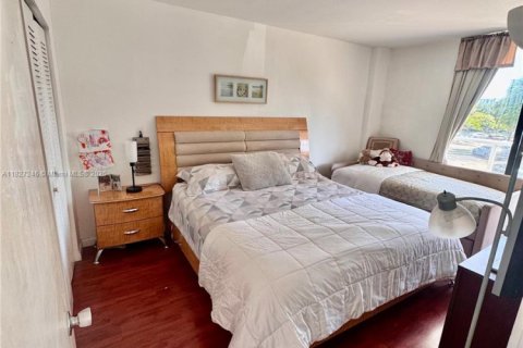 Copropriété à louer à Aventura, Floride: 2 chambres, 93.37 m2 № 1977236 - photo 15