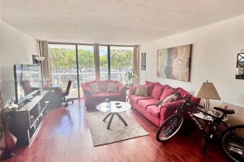 Copropriété à louer à Aventura, Floride: 2 chambres, 93.37 m2 № 1977236 - photo 7