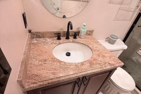 Condo in Deerfield Beach, Florida, 2 bedrooms  № 2243589 - photo 14