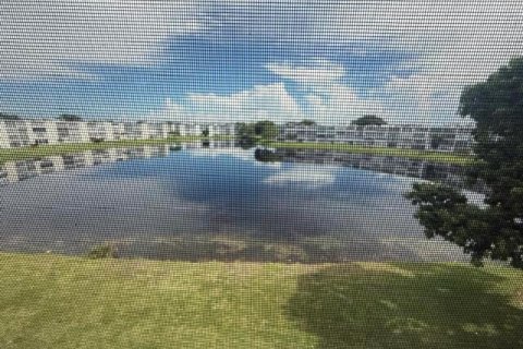 Condo in Deerfield Beach, Florida, 2 bedrooms  № 2243589 - photo 19