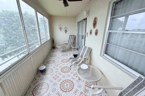 Condo in Deerfield Beach, Florida, 2 bedrooms  № 2243589 - photo 9
