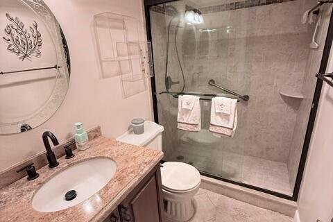 Condo in Deerfield Beach, Florida, 2 bedrooms  № 2243589 - photo 22