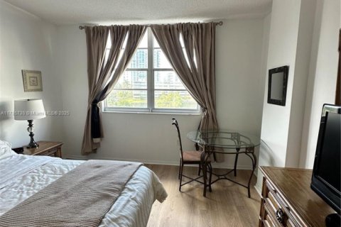 Copropriété à vendre à Sunny Isles Beach, Floride: 2 chambres, 113.34 m2 № 1861562 - photo 16