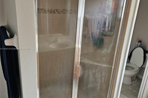 Купить виллу или дом в Кейп-Корал, Флорида 3 спальни, № 1957831 - фото 24