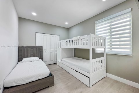 Adosado en venta en Doral, Florida, 3 dormitorios, 149.02 m2 № 1993760 - foto 15