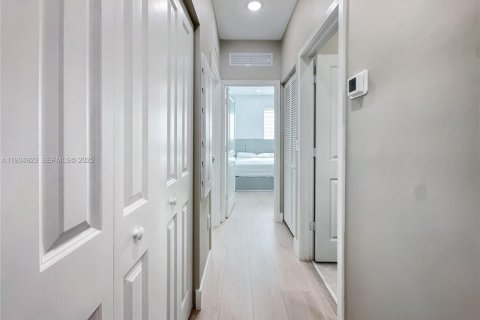 Adosado en venta en Doral, Florida, 3 dormitorios, 149.02 m2 № 1993760 - foto 13