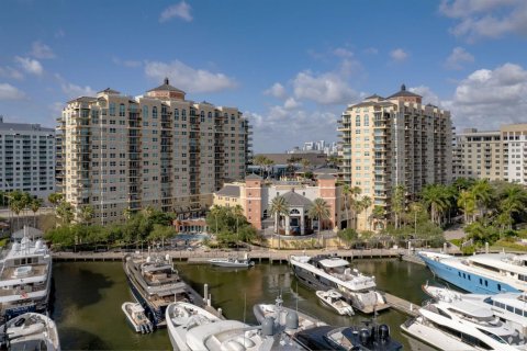 Apartment in Fort Lauderdale, Florida 2 bedrooms, 111.3 sq.m. № 2182872