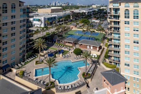 Apartment in Fort Lauderdale, Florida 2 bedrooms, 111.3 sq.m. № 2182872 - photo 7