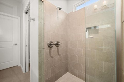 House in Gainesville, Florida 3 bedrooms, 184.97 sq.m. № 2395589 - photo 25