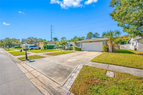 Villa ou maison à vendre à Clearwater, Floride: 4 chambres, 185.71 m2 № 2304535 - photo 19