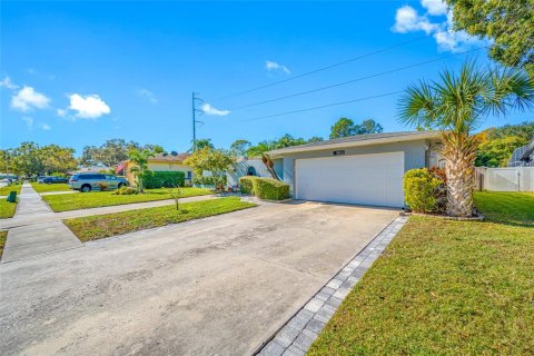 Villa ou maison à vendre à Clearwater, Floride: 4 chambres, 185.71 m2 № 2304535 - photo 20